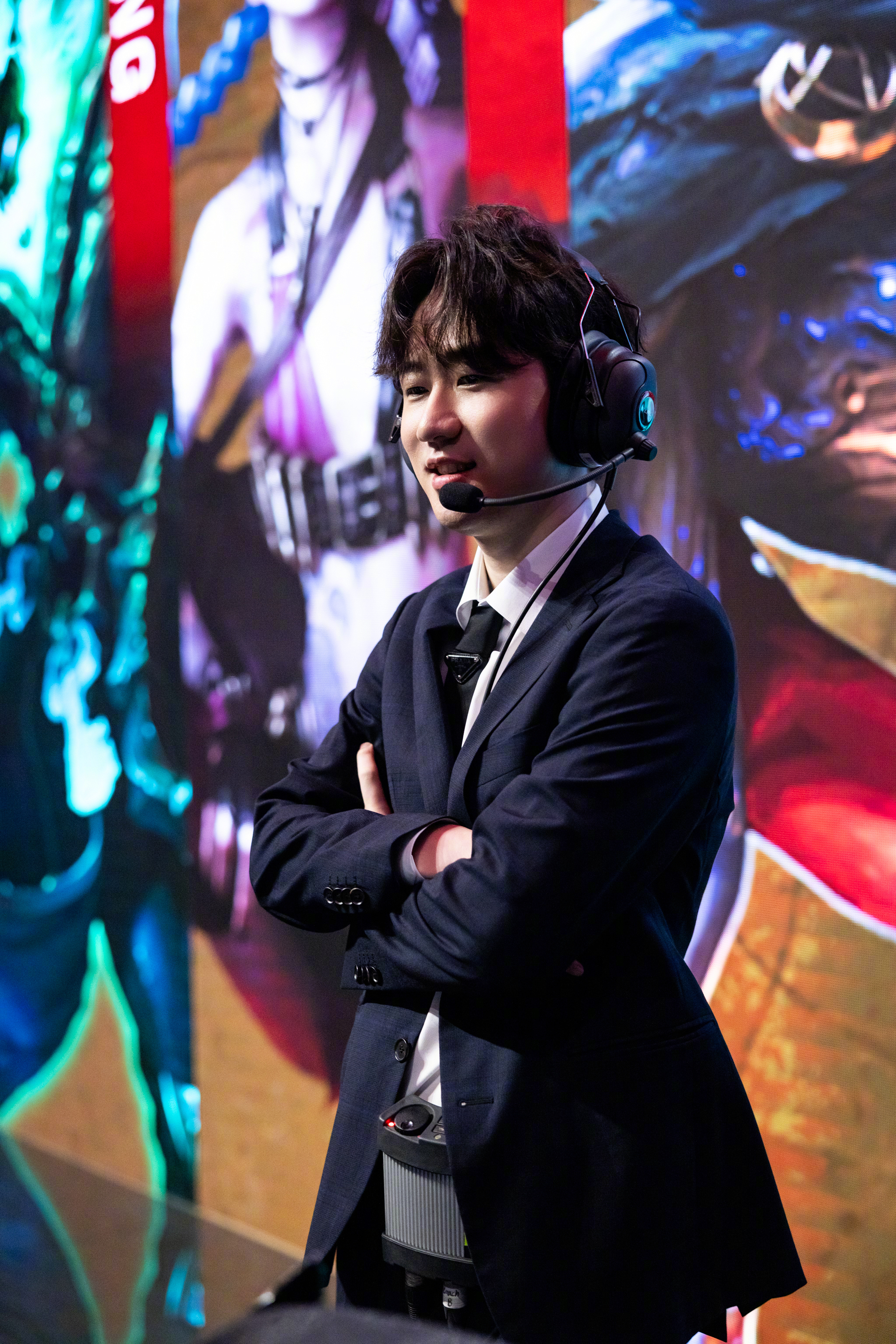 WBG翻盘LGD，Faker线上压制力十足宿敌对决淘汰赛，让粉丝疯狂欢呼的简单介绍